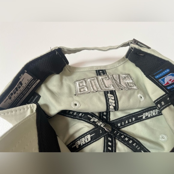 NWT NBA MILWAUKEE BUCKS NEUTRAL MEN'S DAD HAT - Picture 5 of 5